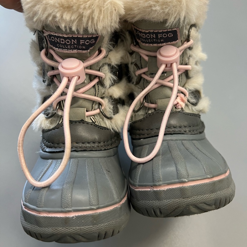 London Fog Gray and Cream Fur-Lined Toddler Girl Boots Size 6 - Picture 7 of 7